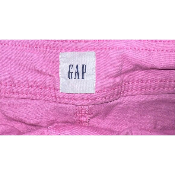 GAP Girlfriend Khaki Shorts With Pockets Size 8 - Picture 3 of 6
